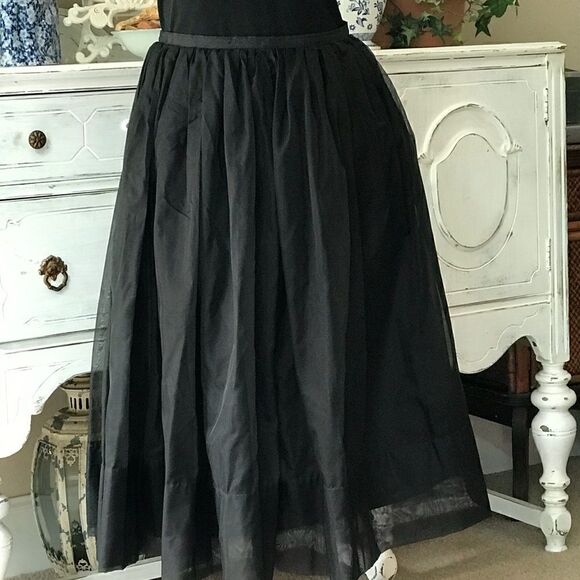1950’s handmade taffeta and satin skirt. - Picture 1 of 11